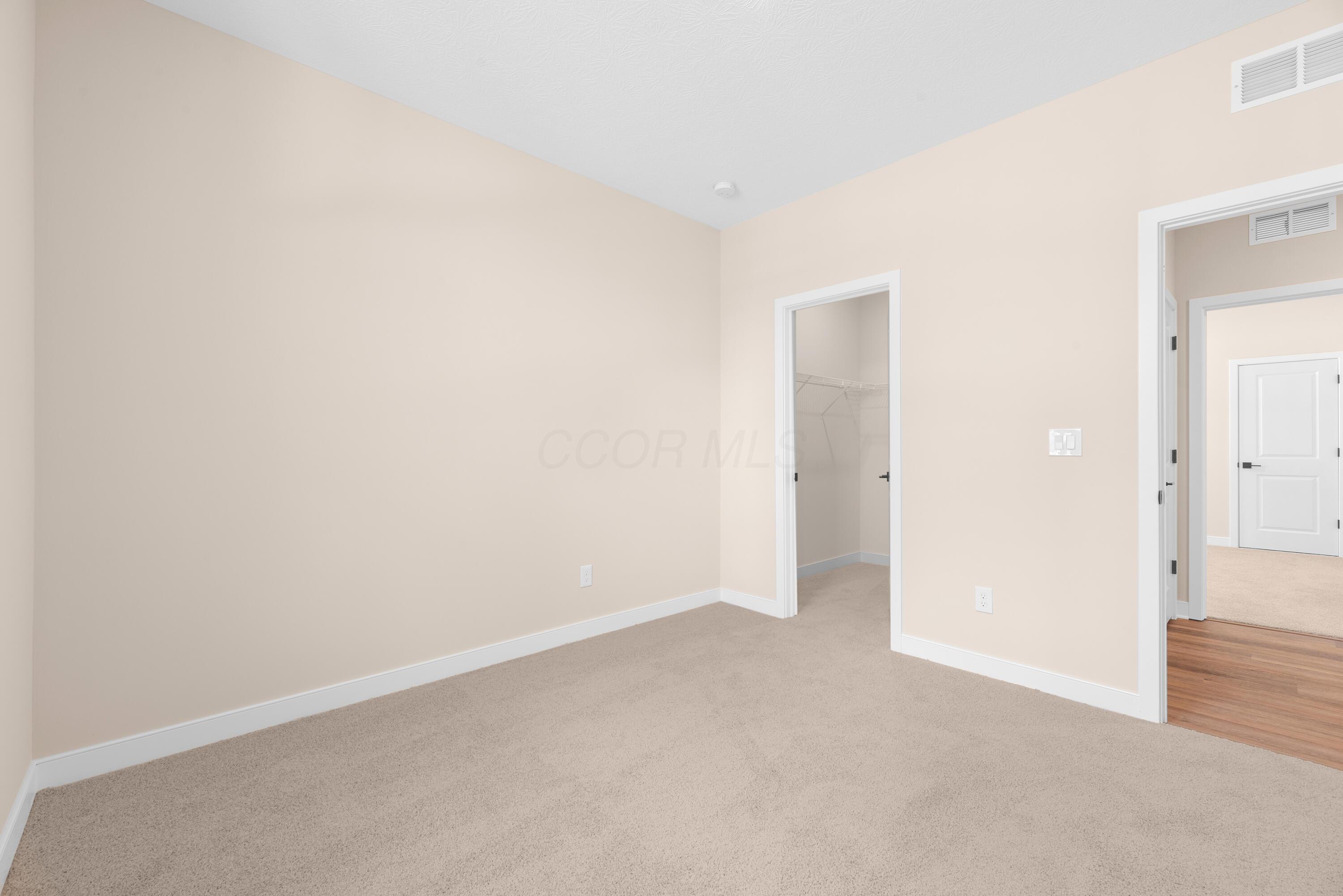 701 Grand View Drive, Howard, Ohio image 38