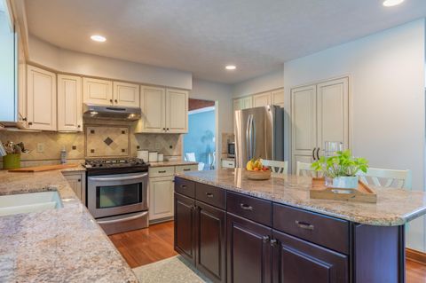 Tiny photo for 7199 Achill Drive, Dublin, OH 43017 (MLS # 226002906)