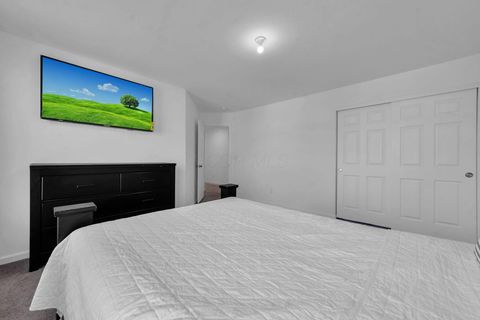 Tiny photo for 3733 Sugarbark Drive, Canal Winchester, OH 43110 (MLS # 226004890)