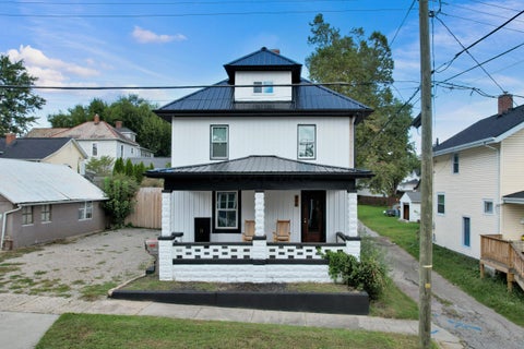 Photo of 498 Clarendon Street, Newark, OH 43055 (MLS # 226033011)