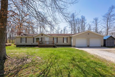 Photo of 4502 Clover Road, Cumberland, OH 43732 (MLS # 226011503)