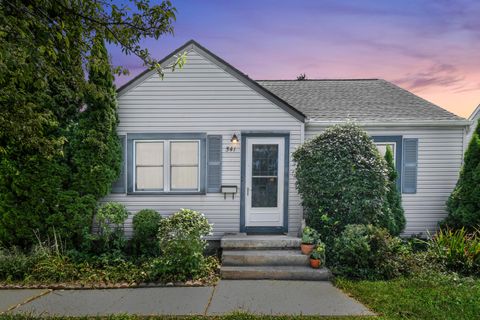 Photo of 541 Northridge Road, Columbus, OH 43214 (MLS # 225030189)
