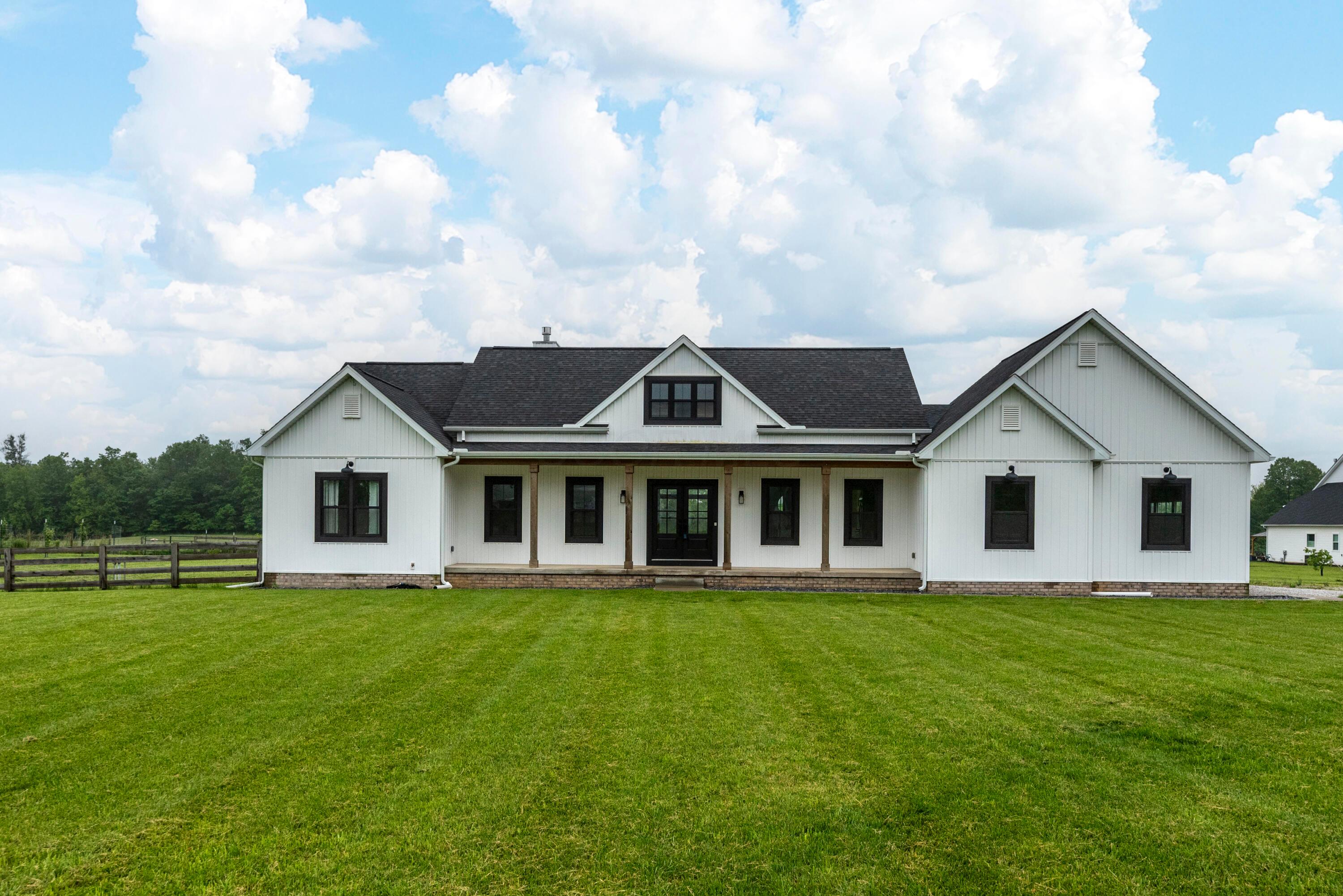 6405 Beecher Road, Granville, Ohio image 1