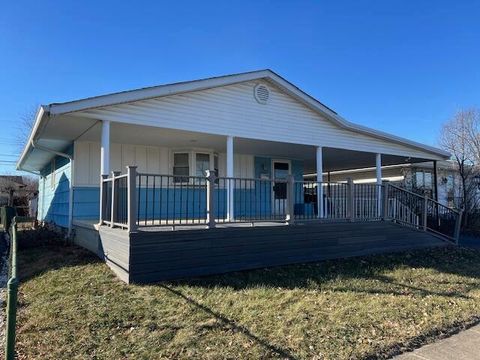 Photo of 3113 Hillgate Road, Columbus, OH 43207 (MLS # 226002517)