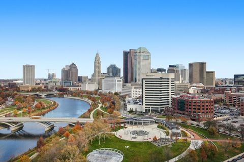 Photo of 1 Miranova Place 2030 #2030, Columbus, OH 43215 (MLS # 225043700)