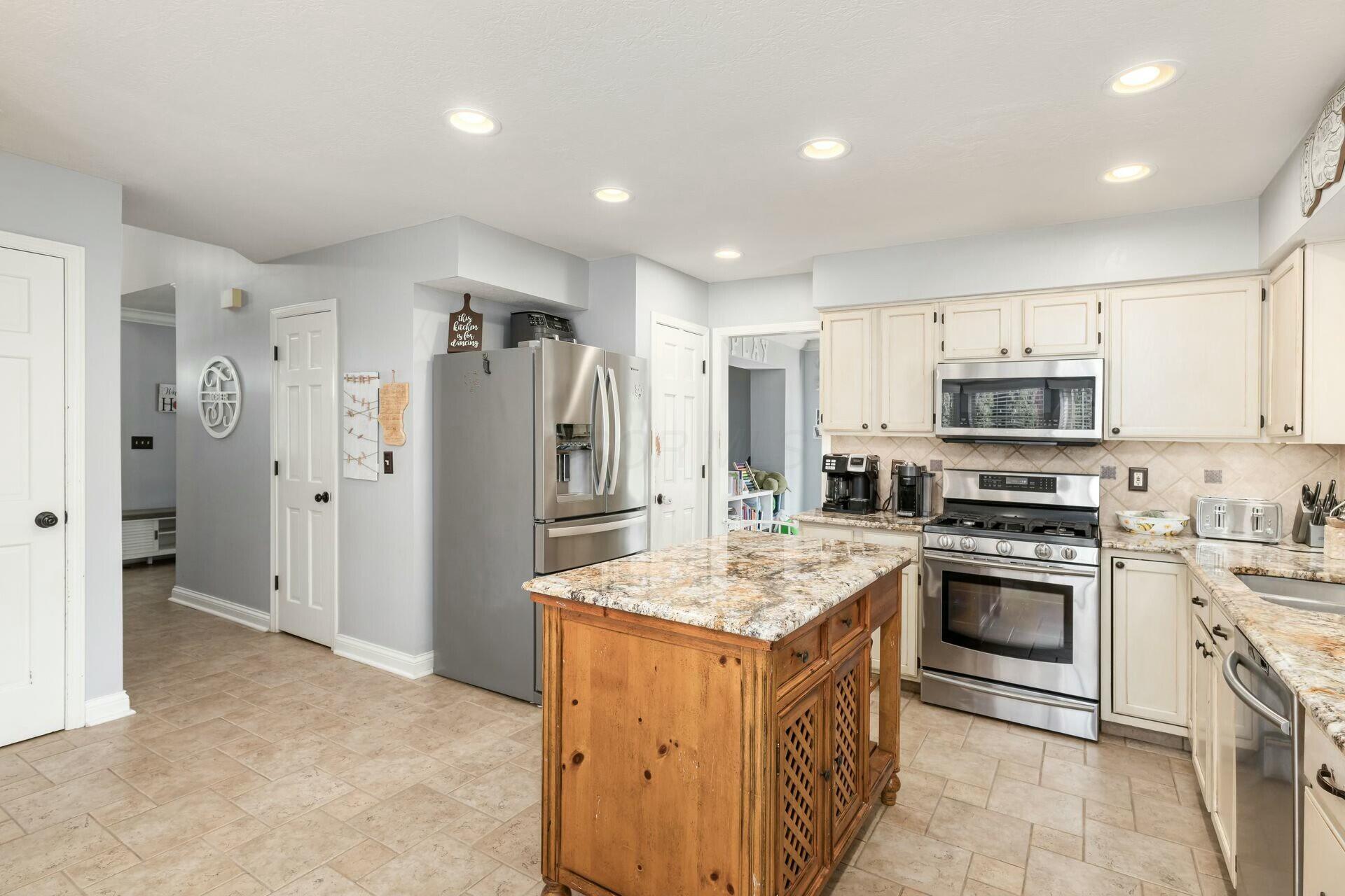 7814 Craindow Court, Dublin, Ohio image 14