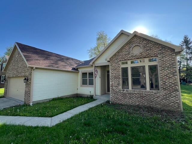 205 Oakview Court, Pickerington, Ohio image 2