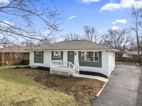 Tiny photo for 1549 Alpine Drive, Columbus, OH 43229 (MLS # 225044407)