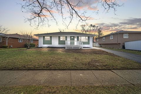 Tiny photo for 1549 Alpine Drive, Columbus, OH 43229 (MLS # 225044407)