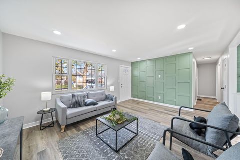 Tiny photo for 1549 Alpine Drive, Columbus, OH 43229 (MLS # 225044407)