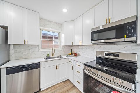 Tiny photo for 1549 Alpine Drive, Columbus, OH 43229 (MLS # 225044407)