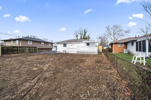 Tiny photo for 1549 Alpine Drive, Columbus, OH 43229 (MLS # 225044407)