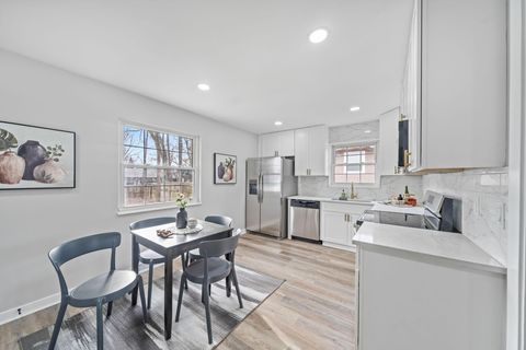 Tiny photo for 1549 Alpine Drive, Columbus, OH 43229 (MLS # 225044407)