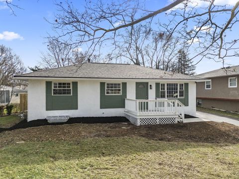 Tiny photo for 1549 Alpine Drive, Columbus, OH 43229 (MLS # 225044407)