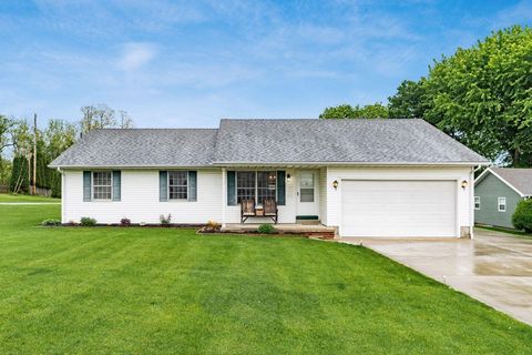 Photo of 6159 Watkins Road SW, Pataskala, OH 43062 (MLS # 226014893)