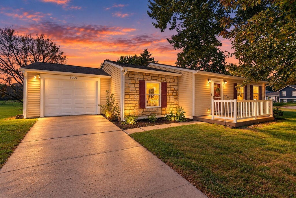 Photo of 1999 Cory Drive, Hilliard, OH 43026 (MLS # 226037375)