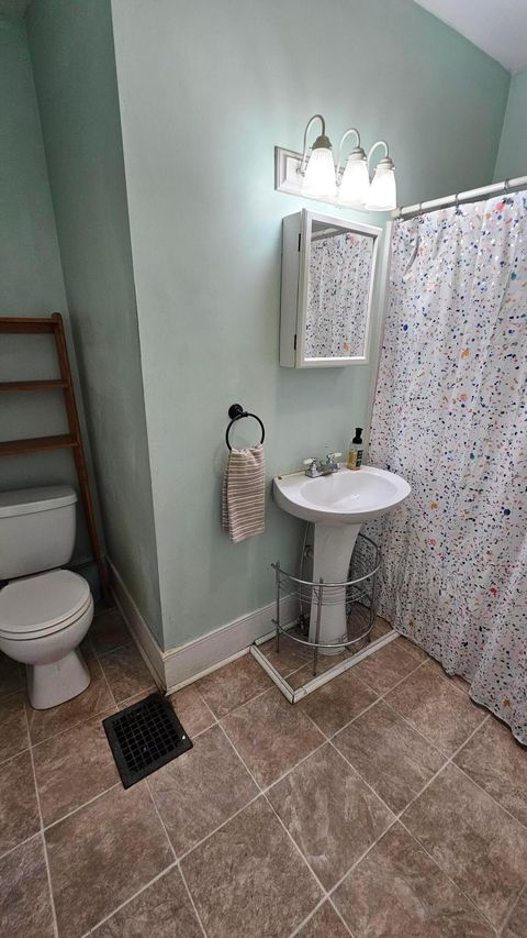 Tiny photo for 463 Laurel Street, Chillicothe, OH 45601 (MLS # 225045049)