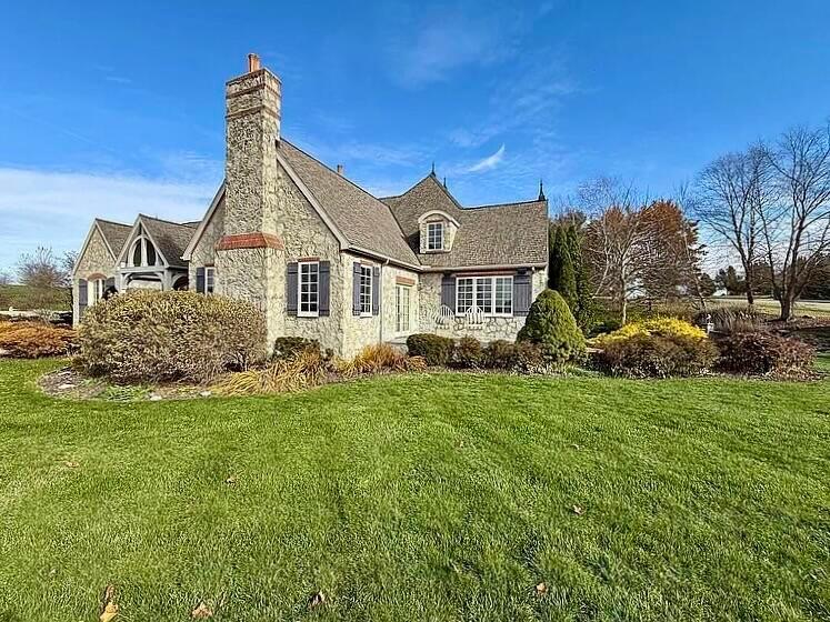 1436 Greenbrier Drive