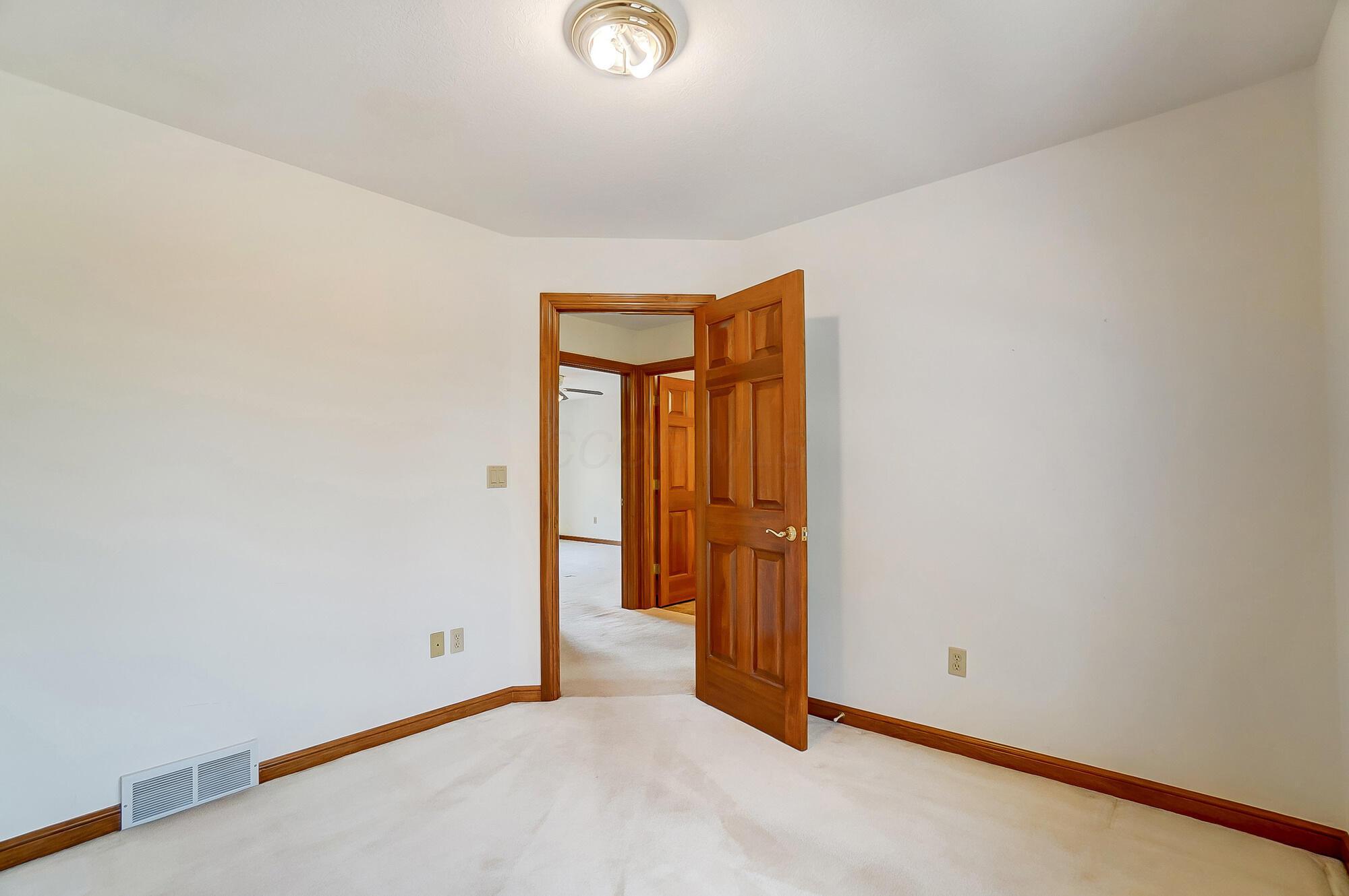 11800 Poplar Creek Road, Baltimore, Ohio image 43