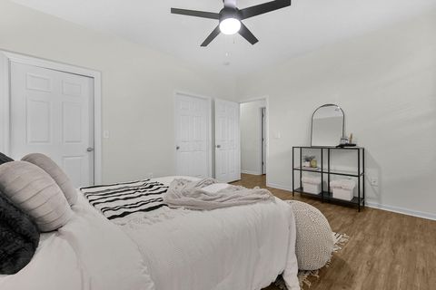 Tiny photo for 147 Shadymere Lane 5 #5, Columbus, OH 43213 (MLS # 225039508)