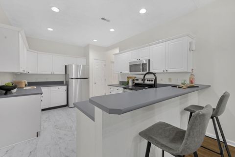 Tiny photo for 147 Shadymere Lane 5 #5, Columbus, OH 43213 (MLS # 225039508)