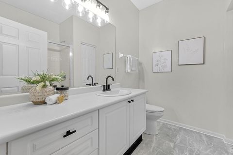 Tiny photo for 147 Shadymere Lane 5 #5, Columbus, OH 43213 (MLS # 225039508)