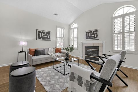 Tiny photo for 147 Shadymere Lane 5 #5, Columbus, OH 43213 (MLS # 225039508)