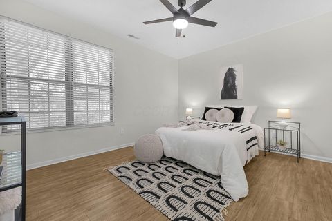 Tiny photo for 147 Shadymere Lane 5 #5, Columbus, OH 43213 (MLS # 225039508)