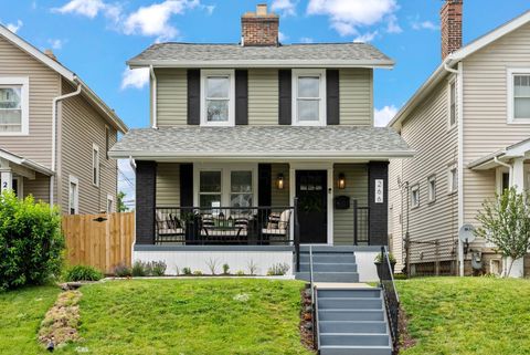 Photo of 266 E Welch Avenue, Columbus, OH 43207 (MLS # 226018552)