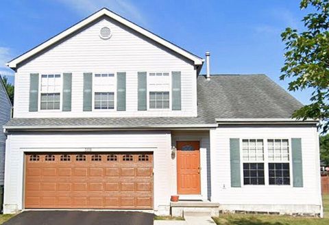 Photo of 3118 Berkley Pointe Drive, Columbus, OH 43230 (MLS # 225042780)