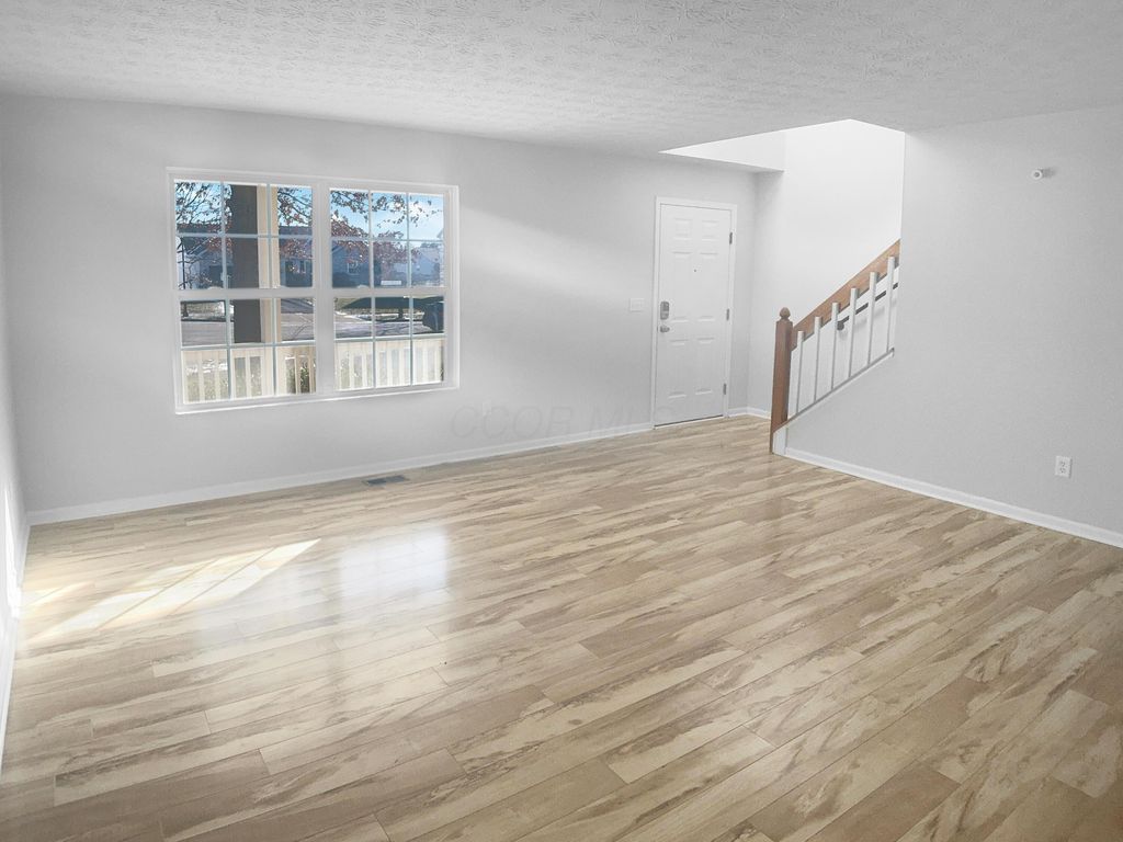 Photo of 960 Lakeland Drive, Westerville, OH 43081 (MLS # 226002013)