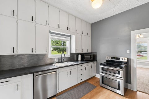 Tiny photo for 29 S West Street, Thornville, OH 43076 (MLS # 226031775)