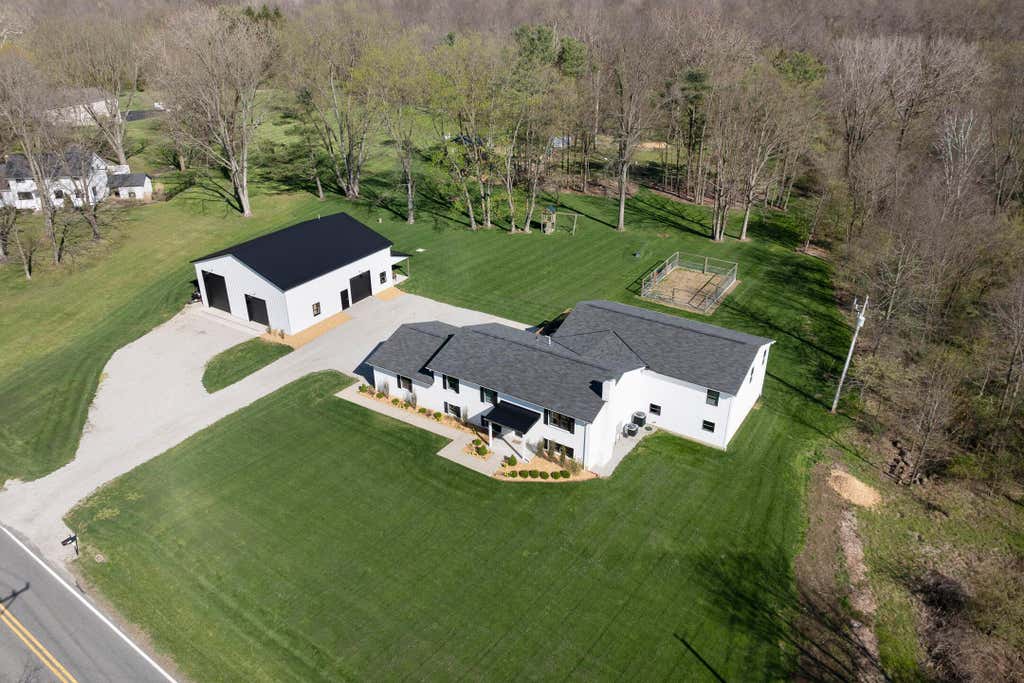 Photo of 5840 Kitzmiller Road, New Albany, OH 43054 (MLS # 226017259)