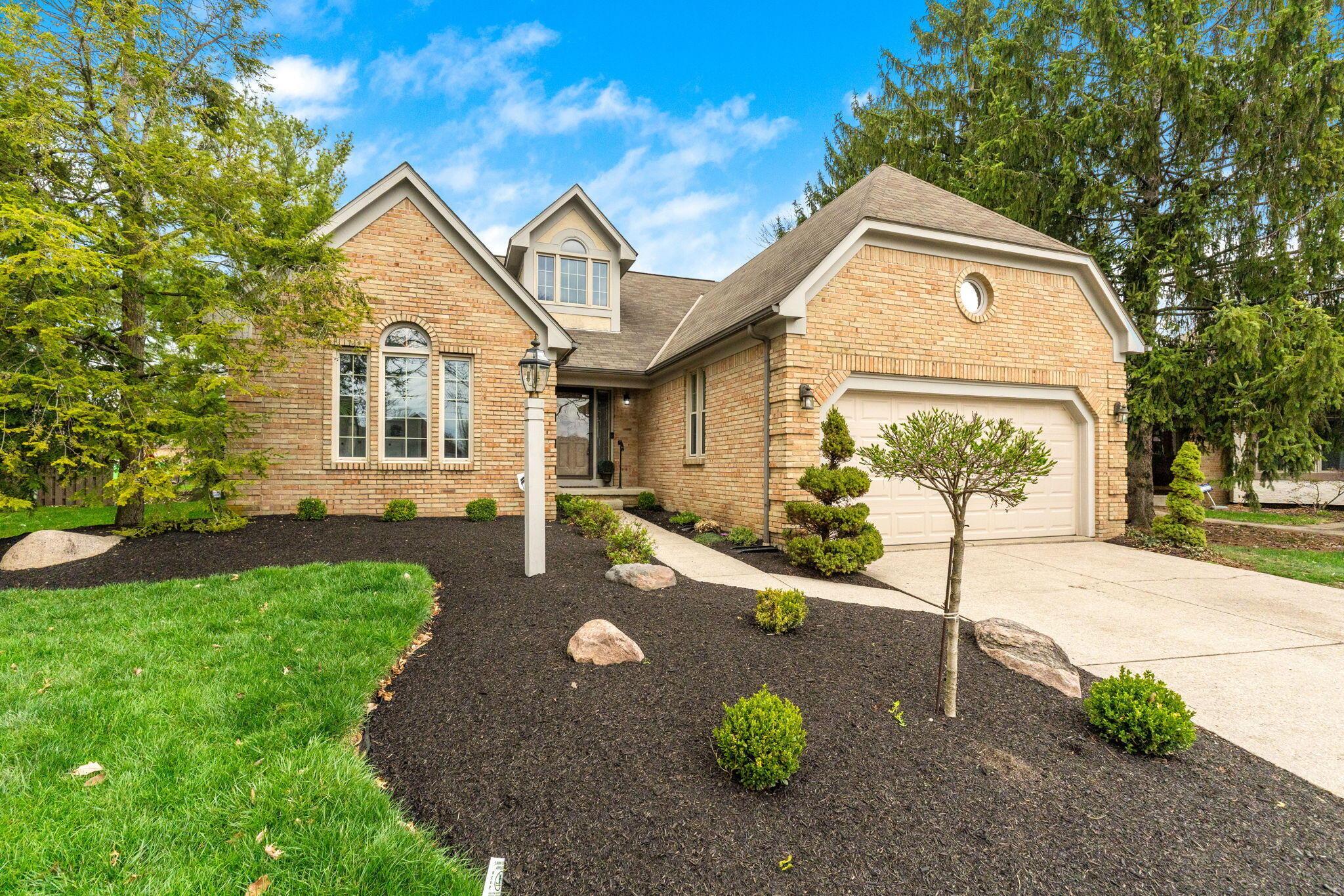 1297 Durness Court, Columbus, Ohio image 1