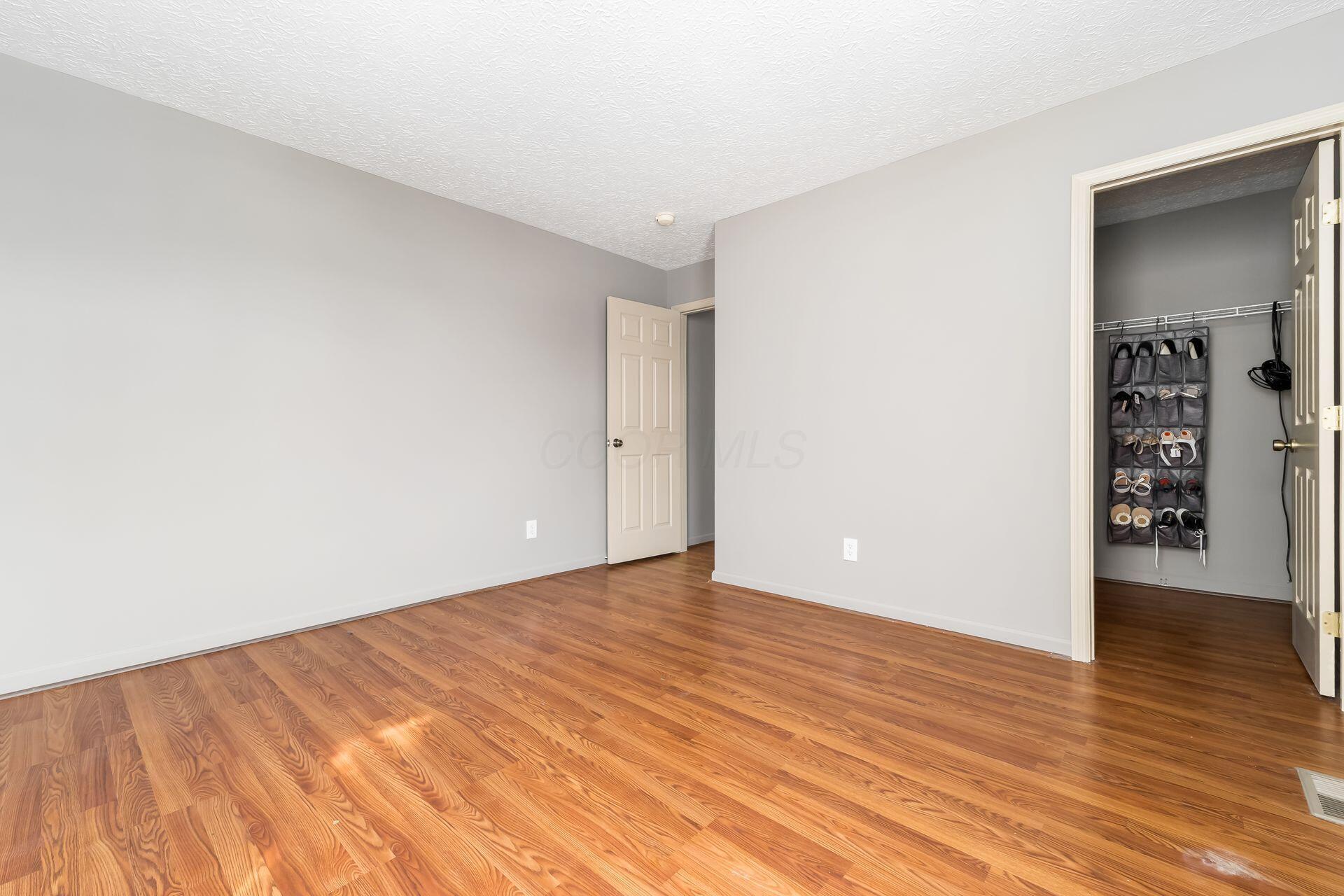 3919 Rosette Drive, Grove City, Ohio image 26