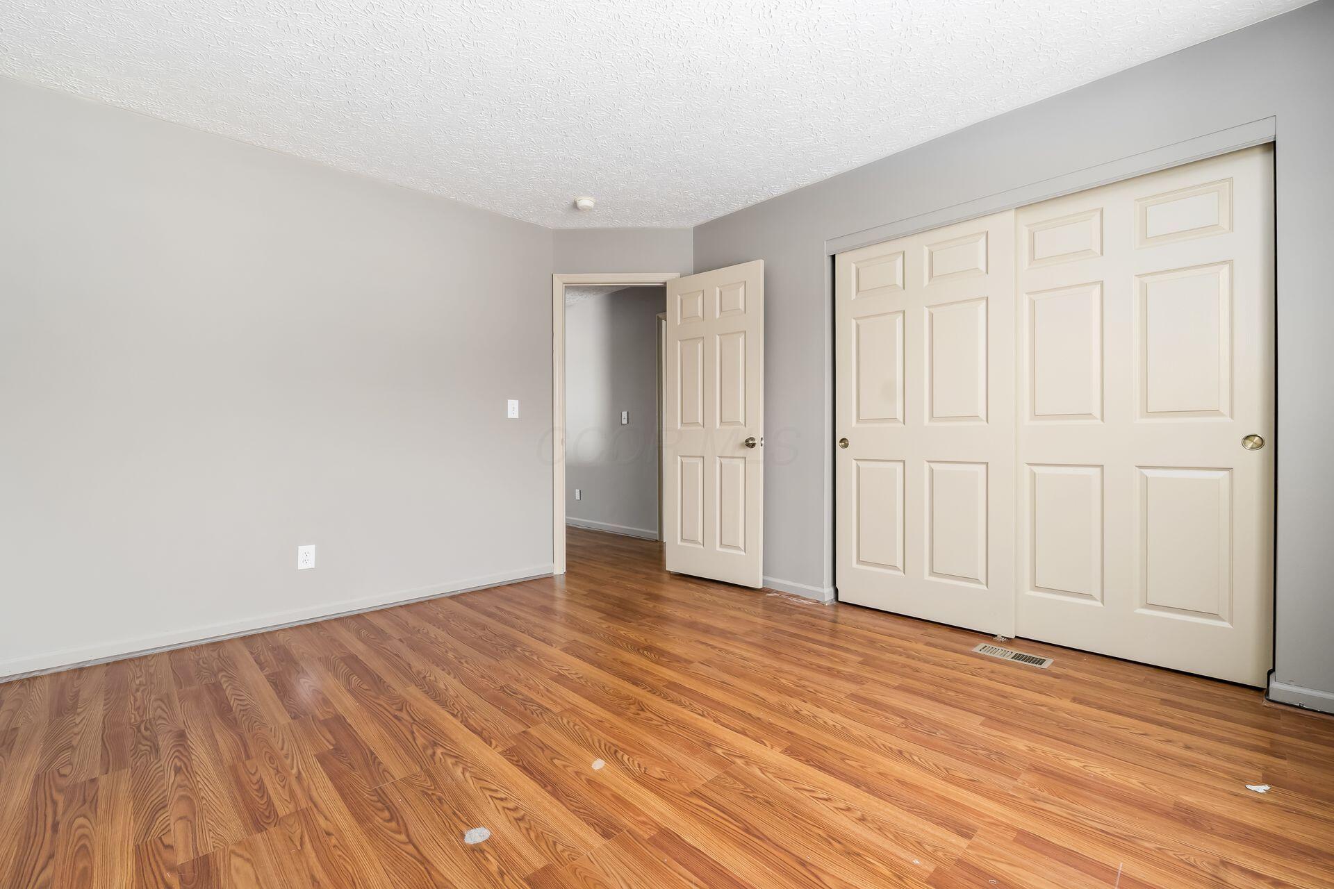 3919 Rosette Drive, Grove City, Ohio image 22