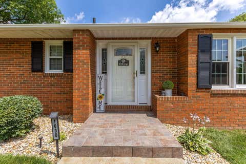 Tiny photo for 1030 Rhoda Lane NE, Lancaster, OH 43130 (MLS # 226022839)