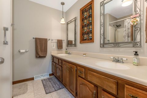 Tiny photo for 1030 Rhoda Lane NE, Lancaster, OH 43130 (MLS # 226022839)