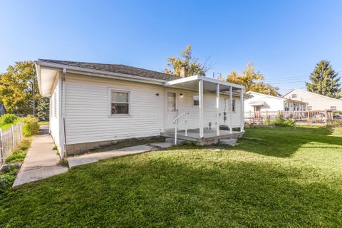 Tiny photo for 500 Maple Drive, Columbus, OH 43228 (MLS # 226041296)