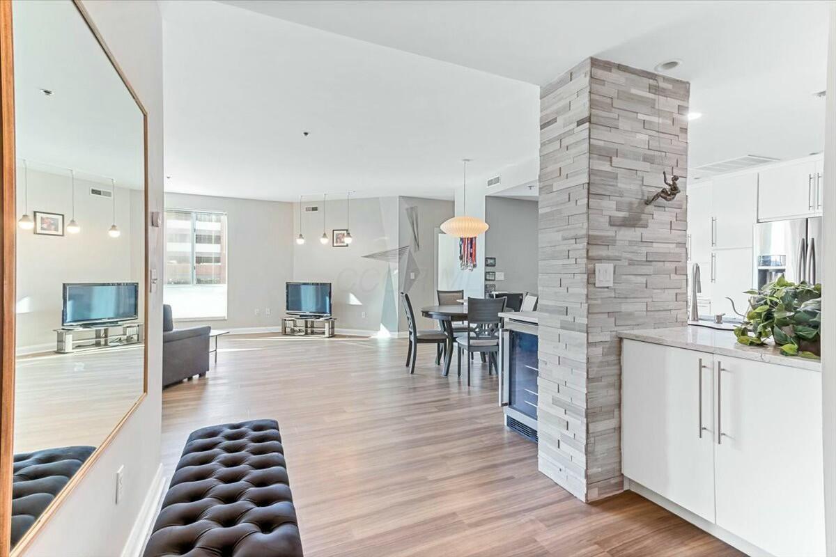 196 S Grant Avenue #307, Columbus, Ohio image 3