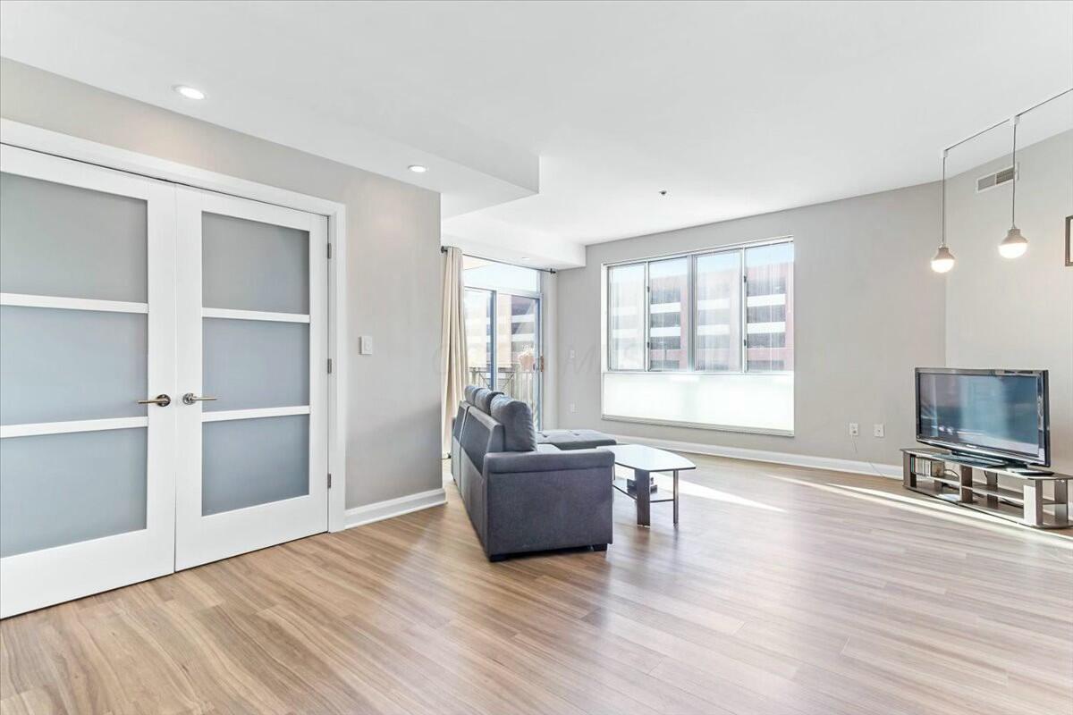 196 S Grant Avenue #307, Columbus, Ohio image 10