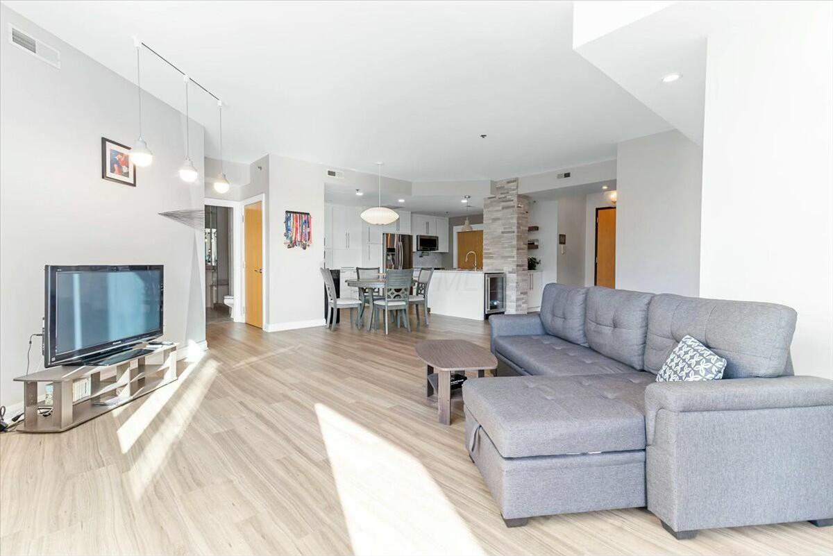 196 S Grant Avenue #307, Columbus, Ohio image 12