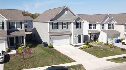 Photo of 1594 Lewes Castle Drive, Grove City, OH 43123 (MLS # 225037304)