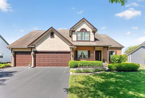 Photo of 7215 Bromfield Drive, Canal Winchester, OH 43110 (MLS # 226013671)