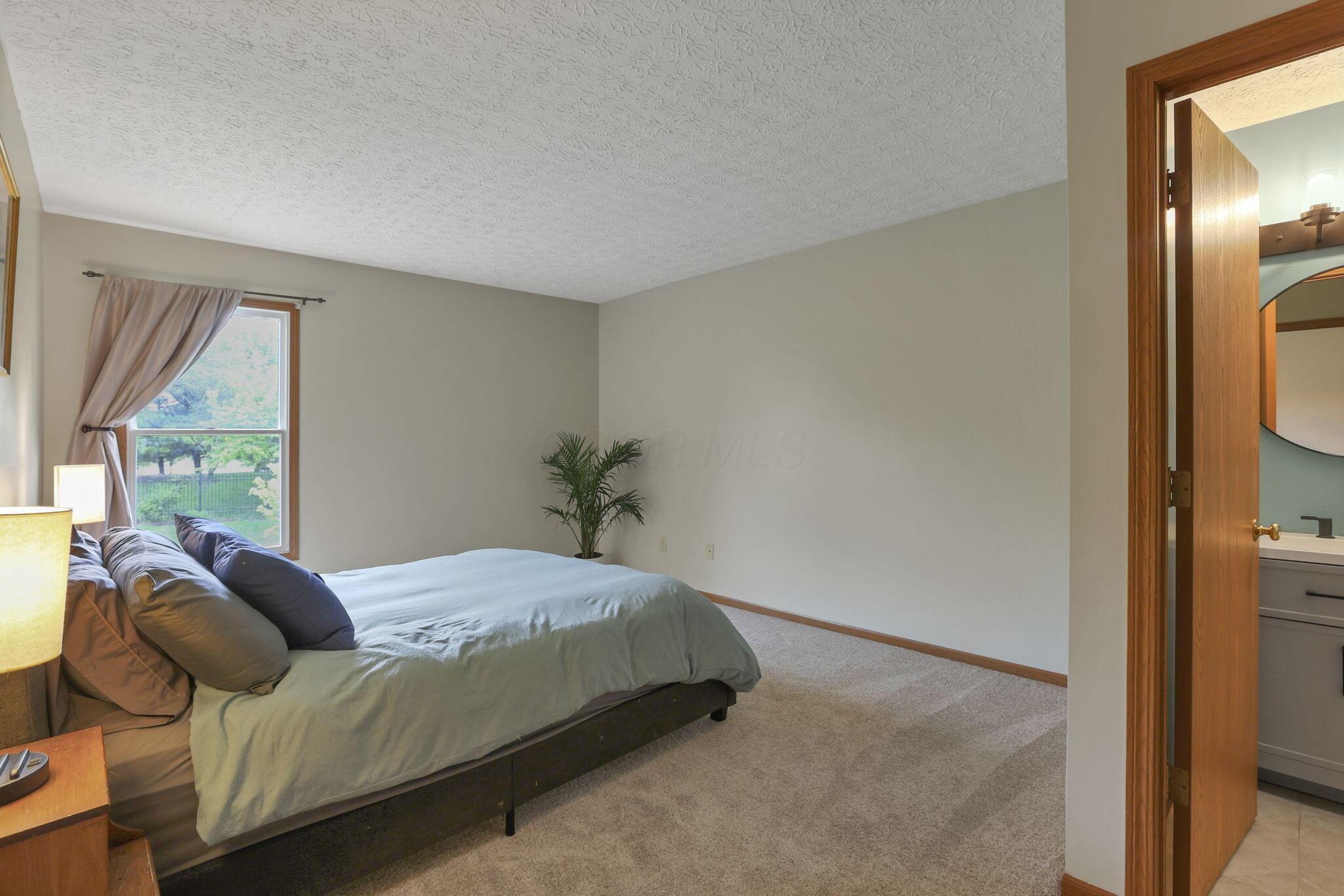 4807 Dori Park Drive, Hilliard, Ohio image 24