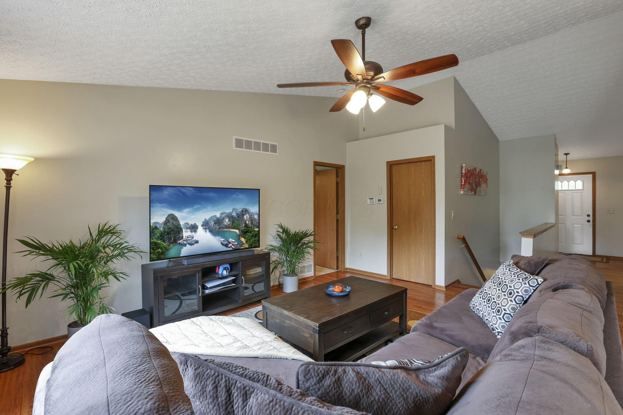 4807 Dori Park Drive, Hilliard, Ohio image 16