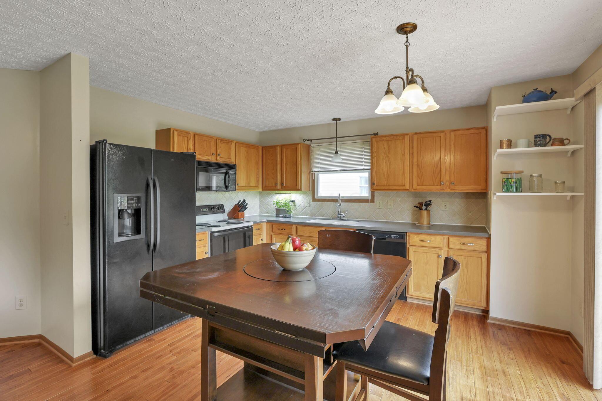 4807 Dori Park Drive, Hilliard, Ohio image 17