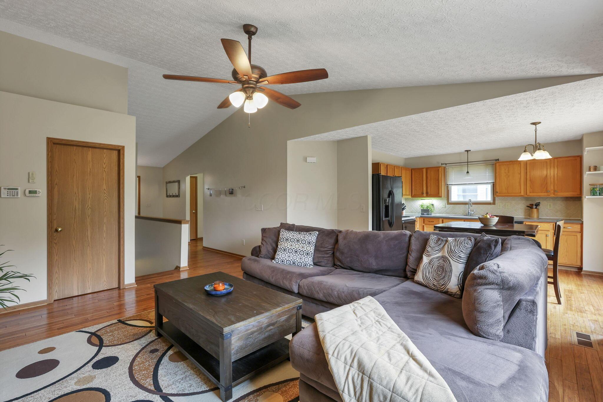 4807 Dori Park Drive, Hilliard, Ohio image 15