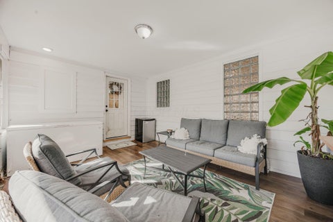 Tiny photo for 236 N Roosevelt Avenue, Bexley, OH 43209 (MLS # 226040079)