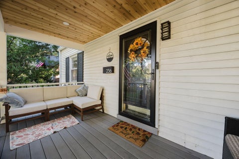 Tiny photo for 236 N Roosevelt Avenue, Bexley, OH 43209 (MLS # 226040079)